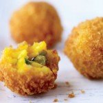 Pirított pisztáciás sajt golyócskák