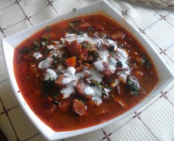 tárkonyos-parmezán sajtos lencseleves