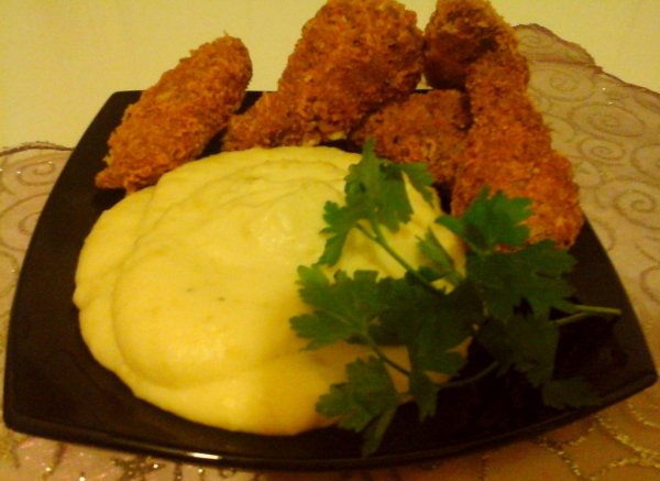 KFC extra ropogós csirkeszárnyak tejszínes krumplipürével