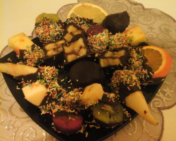 csokoládés gyümölcsök