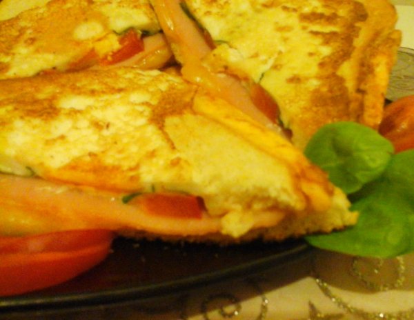 tükörtojásos-sajtos-spenotós szendvics