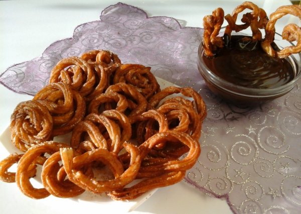 Chilis csokoládé Churrossal