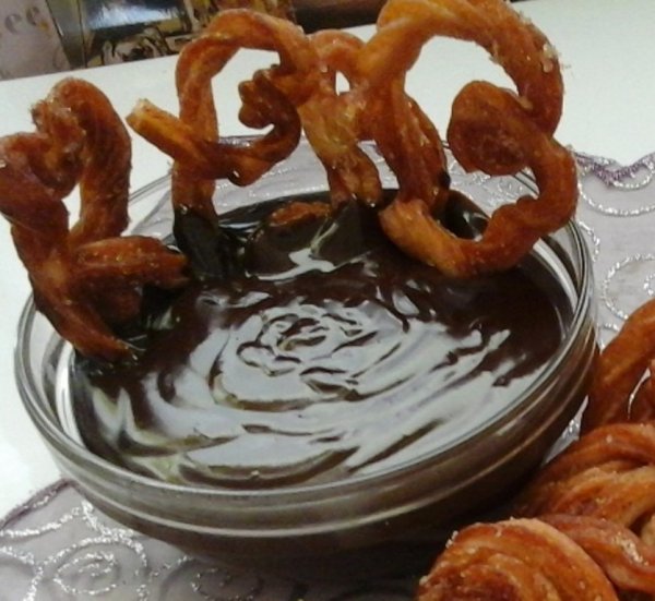 Chilis csokoládé mártogatós