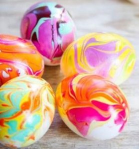 húsvéti tojás festés