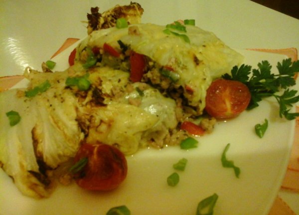 pirított pikáns húsos kínai kel mozarella sajttal