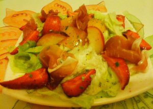 Barack-eper saláta & Pármai sonkával & pirított sajttal1