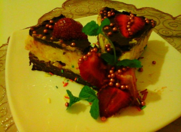 Epres-vaníliás mascarpone csokoládés torta3