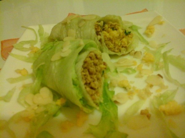 Fűszeres csirkés-tojásos burrito salátával3