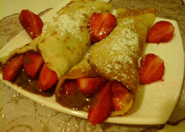 csokoládés- mentás-epres palacsinta4