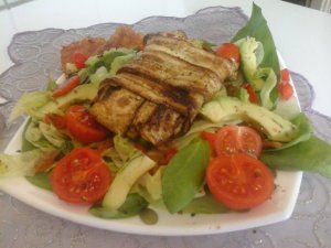 piritott cukkini - avokádó salátával