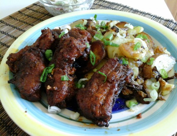 Ragadós BBQ sült oldalas – fűszeres krumplival-Amerikai káposztasaláta - Coleslaw2