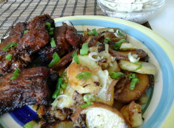 Ragadós BBQ sült oldalas – fűszeres krumplival-Amerikai káposztasaláta - Coleslaw4