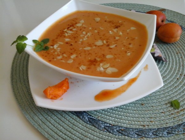 Klarissza hideg sárgabarack krémlevese5