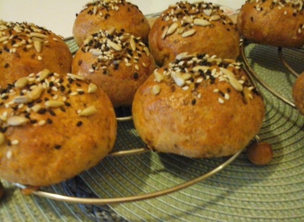 Klarissza teljeskiörlésű hamburger zsömléje1