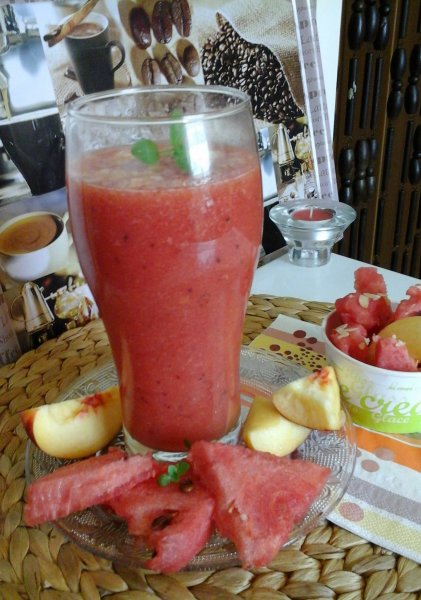 görögdinnye-nektarin frissítő turmix10