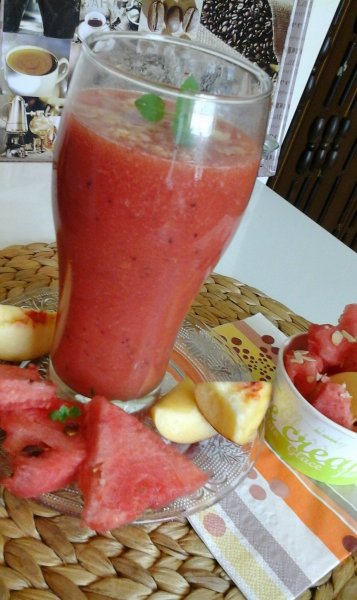 görögdinnye-nektarin frissítő turmix8