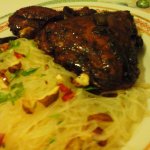 karamellizált csirke  fűszeres rizstésztával16