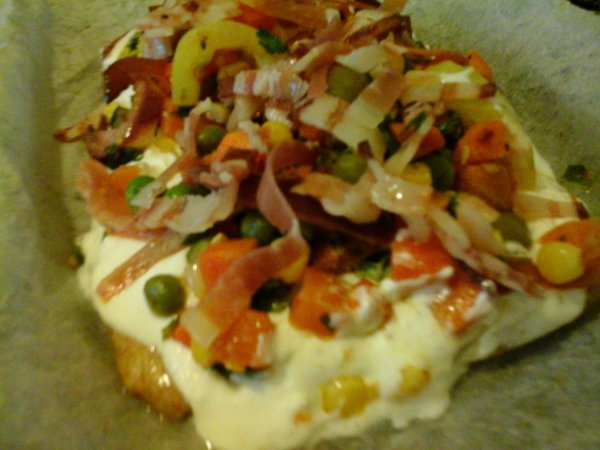 sajtos-mexikói zöldséges pizza kenyér előkészítése5