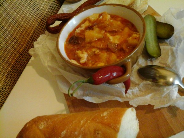 Fűszeres-kolbászos paprikás krumpli gazdagon15