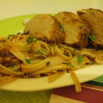 Jamaicai mediterrán szűzpecsenye szószos petrezselymes tésztával4