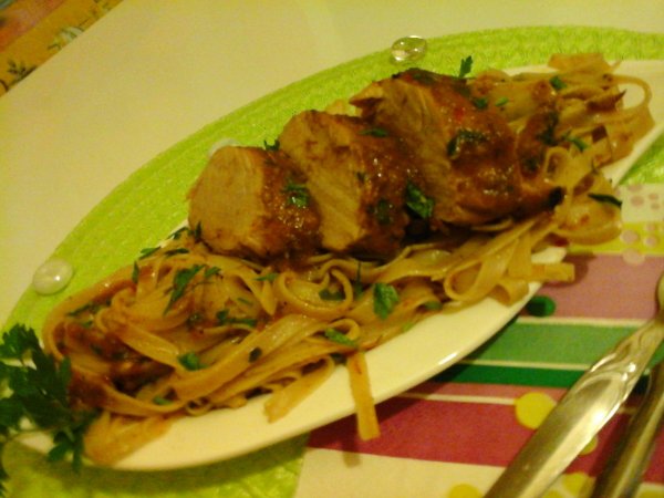 Jamaicai mediterrán szűzpecsenye szószos petrezselymes tésztával6