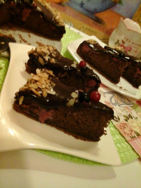 Málnás-csokoládés torta pirított mandulával38