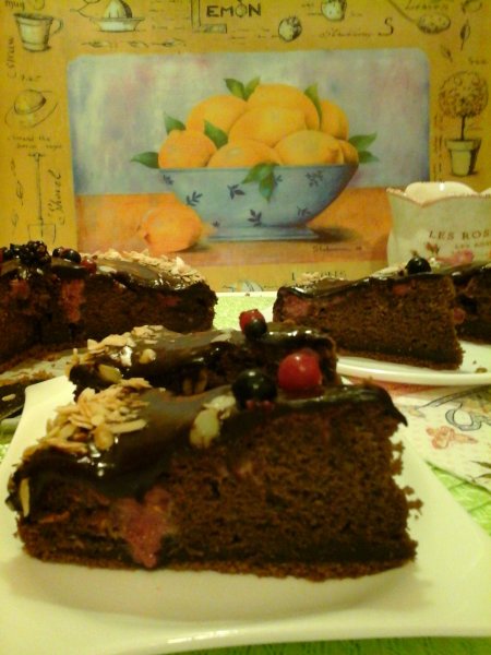 Málnás-csokoládés torta pirított mandulával40