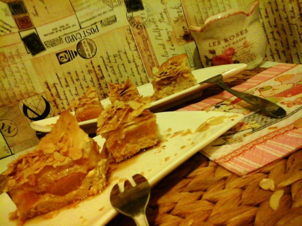 Túrós-barackos rétes juharsziruppal és pirított mandulával2