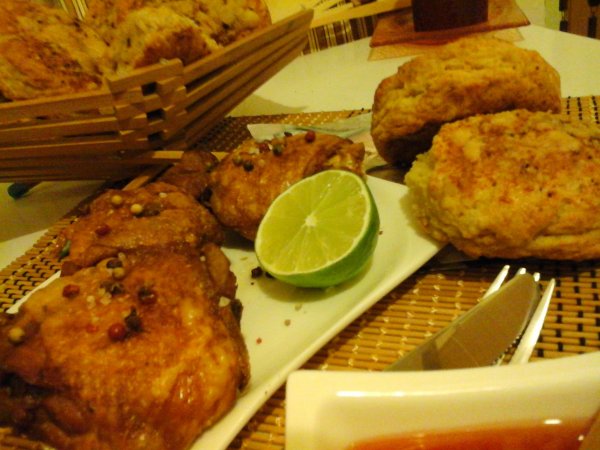 Ropogós Parmezán sajtos pogácsa-Ázsiai sült csirkecombokkal17