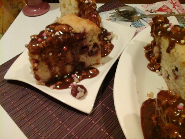 Vaníliás-meggyes rizstorta-mogyorós snickerssel3