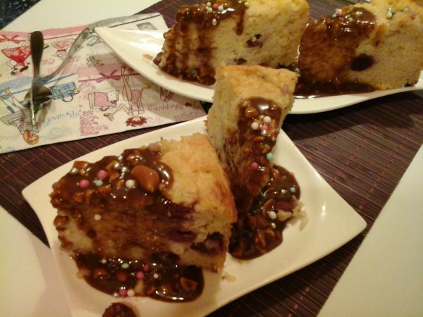 Vaníliás-meggyes rizstorta-mogyorós snickerssel40