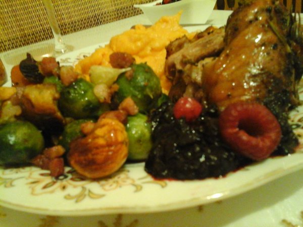 Sült pulykacomb-burgonyapürével-Gesztenyéskelbimbóval-gyümölcsszósszal9