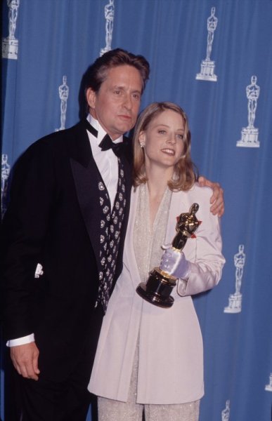 10. Jodie Foster és Michael Douglas, 1992
