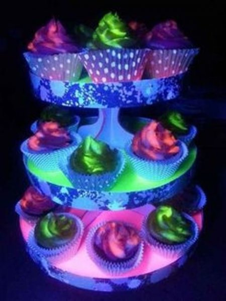 EPIC BLACK LIGHT PARTY..