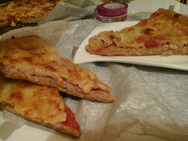 Hawaii wellness pizza-Fekete erdei sonkával és tripla sajttal2