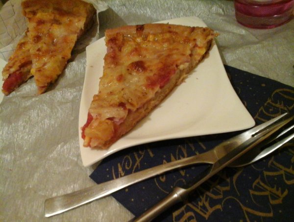 Hawaii wellness pizza-Fekete erdei sonkával és tripla sajttal4