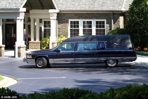 bobbi-kristina-brown-hospice1